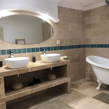 Saphir Райоль-Канадель-сюр-Мер