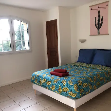 Saphir Райоль-Канадель-сюр-Мер