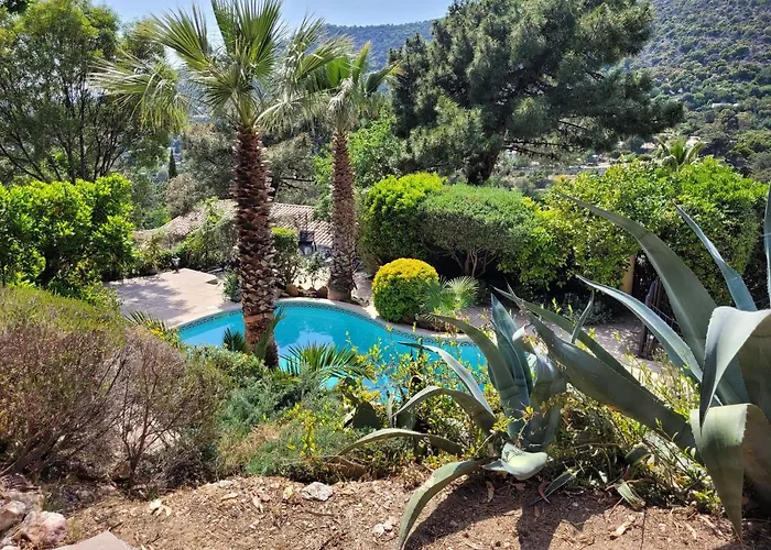 Saphir Le Rayol-Canadel-sur-Mer