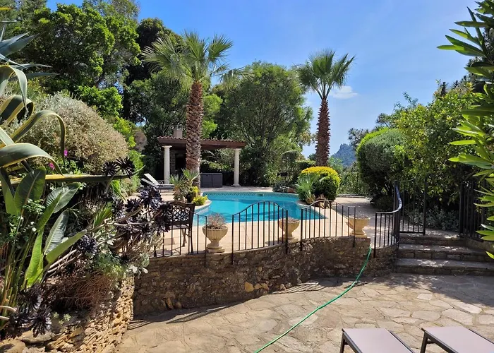 Saphir Villa *
